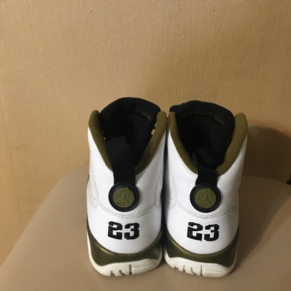 Jordan 9 - Picture 3 of 3